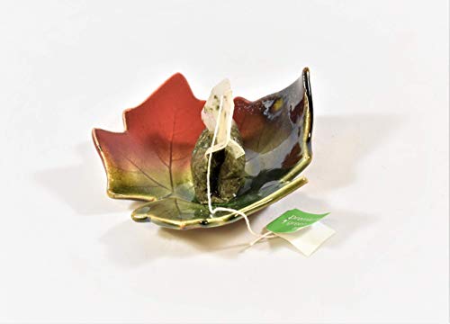 Earthen Vessels Thimble Berry Leaf Tea Bag Coaster