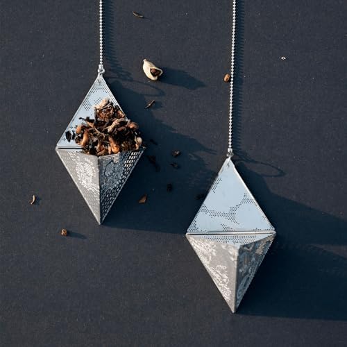 Loose Leaf Tea Infuser Pyramid Shape - Gold