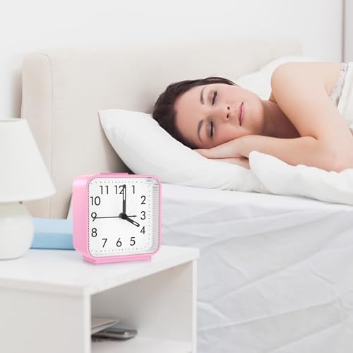 AMIR Analog Alarm Clock with Snooze and Light
