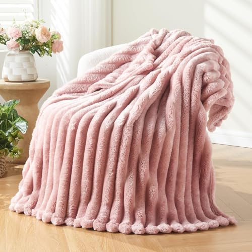 NEWCOSPLAY Super Soft Throw Blanket Pink 3D Ribbed Jacquard Flannel Fleece 50x60