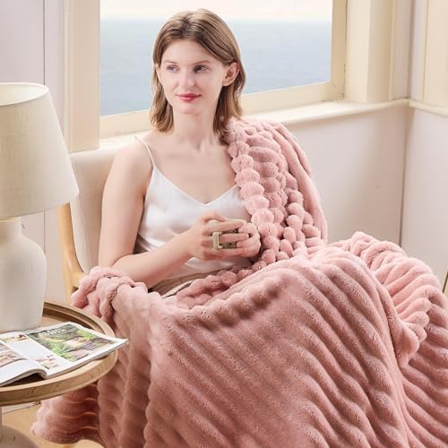 NEWCOSPLAY Super Soft Throw Blanket Pink 3D Ribbed Jacquard Flannel Fleece 50x60
