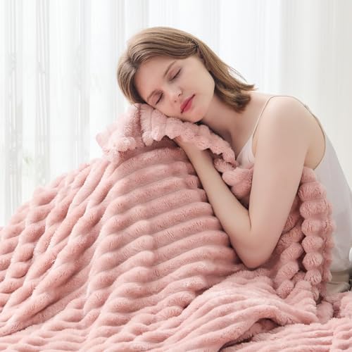 NEWCOSPLAY Super Soft Throw Blanket Pink 3D Ribbed Jacquard Flannel Fleece 50x60