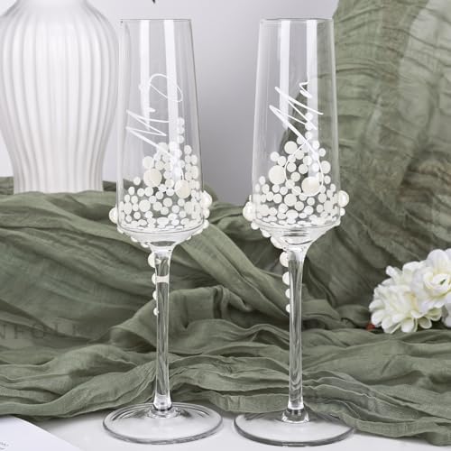 Mr And Mrs Champagne Flutes With Pearls Wedding Set