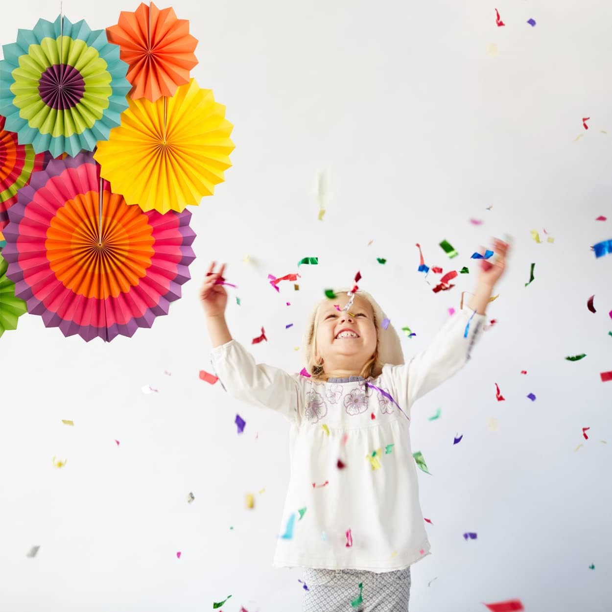 SUNBEAUTY Set of 6 Hanging Paper Fans for Birthday Parties
