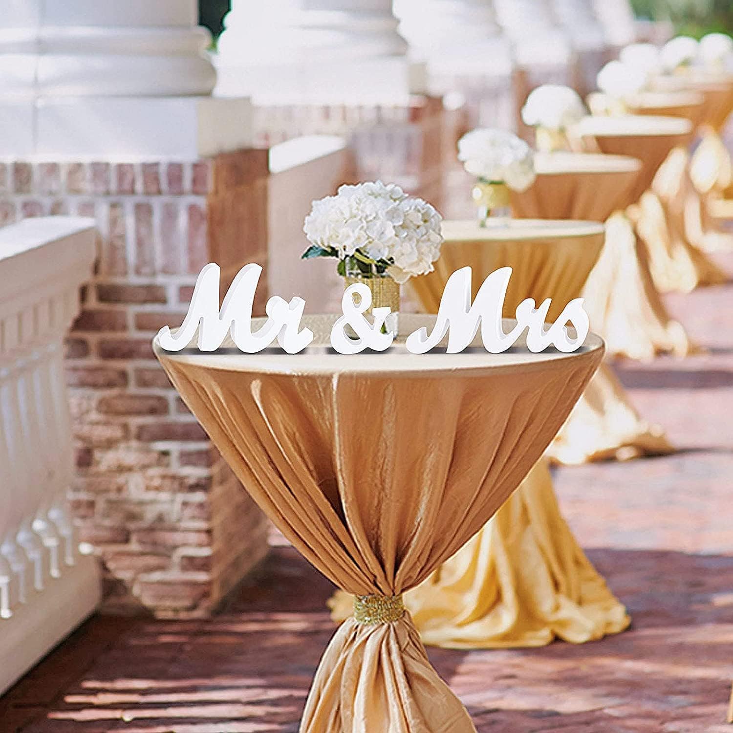 VIOPVERY Mr Mrs Wedding Sign with Banner Decorations