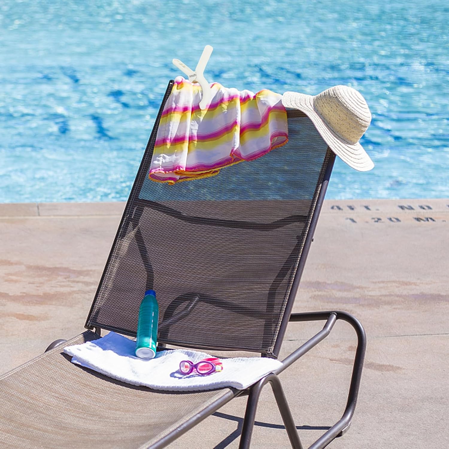 QOPAHI Beach Towel Clips Set of 8 with Drawstring Bag